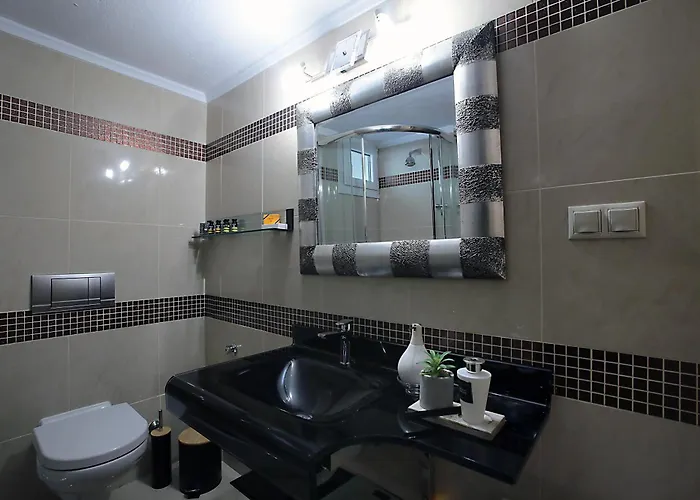 Estia Luxury House