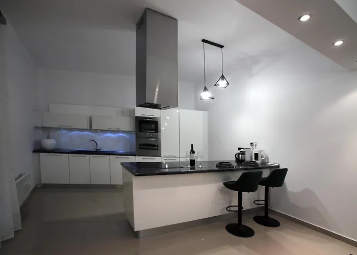 Estia Luxury House Apartmán *